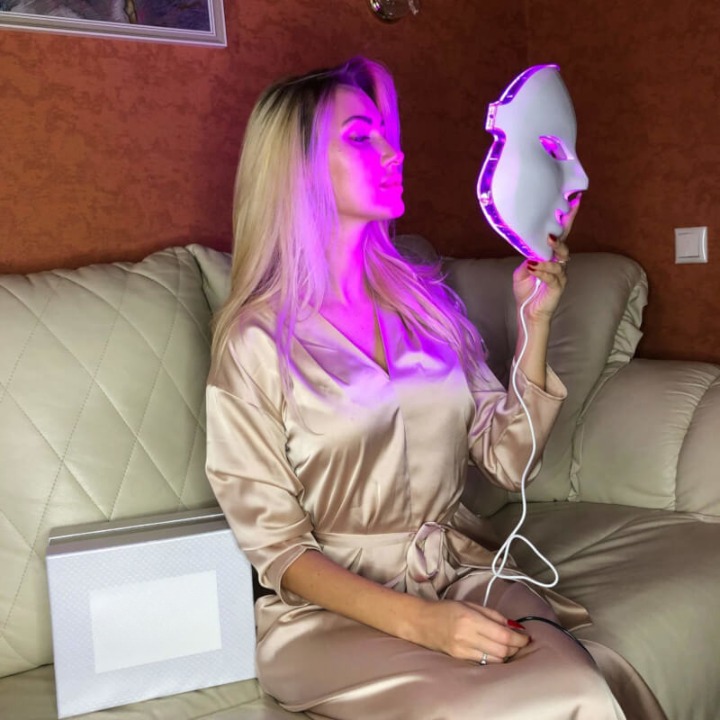 SkinRevivePro™ - Lichttherapie Masker